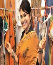 Richa Kapoor Profile images